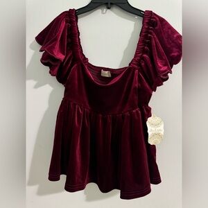 Altar’d State Burgundy velvet top small but fits like a medium new